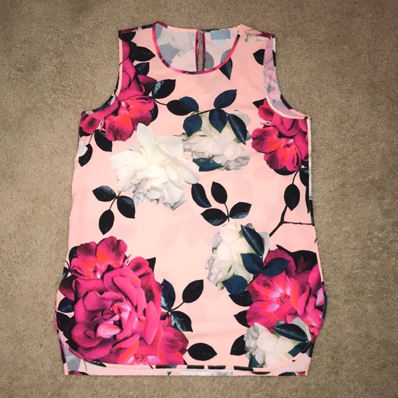 CeCe Tops - CeCe floral blouse